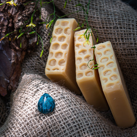 Siggy - Solid handmade soap with honey and milk